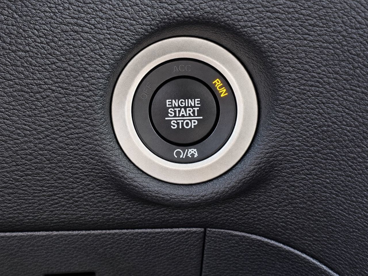 Used 2025 Chrysler Pacifica Limited FWD image 20