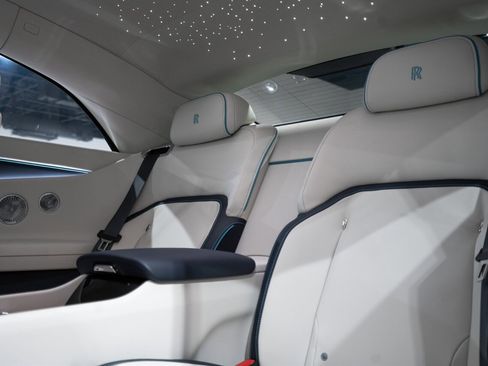 Used 2024 Rolls-Royce Spectre w/ Spectre Launch Package image 32