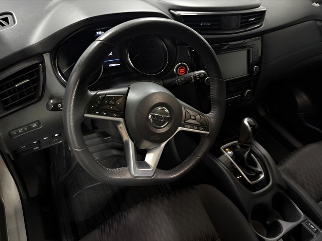 Used 2019 Nissan Rogue SV AWD/4WD image 18