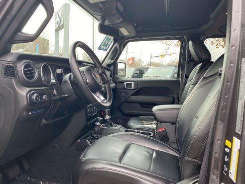 Used 2023 Jeep Wrangler Unlimited Sahara w/ Cold Weather Group image 12