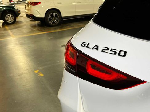 Certified 2023 Mercedes-Benz GLA 250 4MATIC image 15