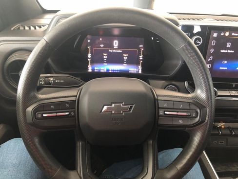 Used 2023 Chevrolet Colorado Trail Boss w/ Technology Package AWD/4WD image 15