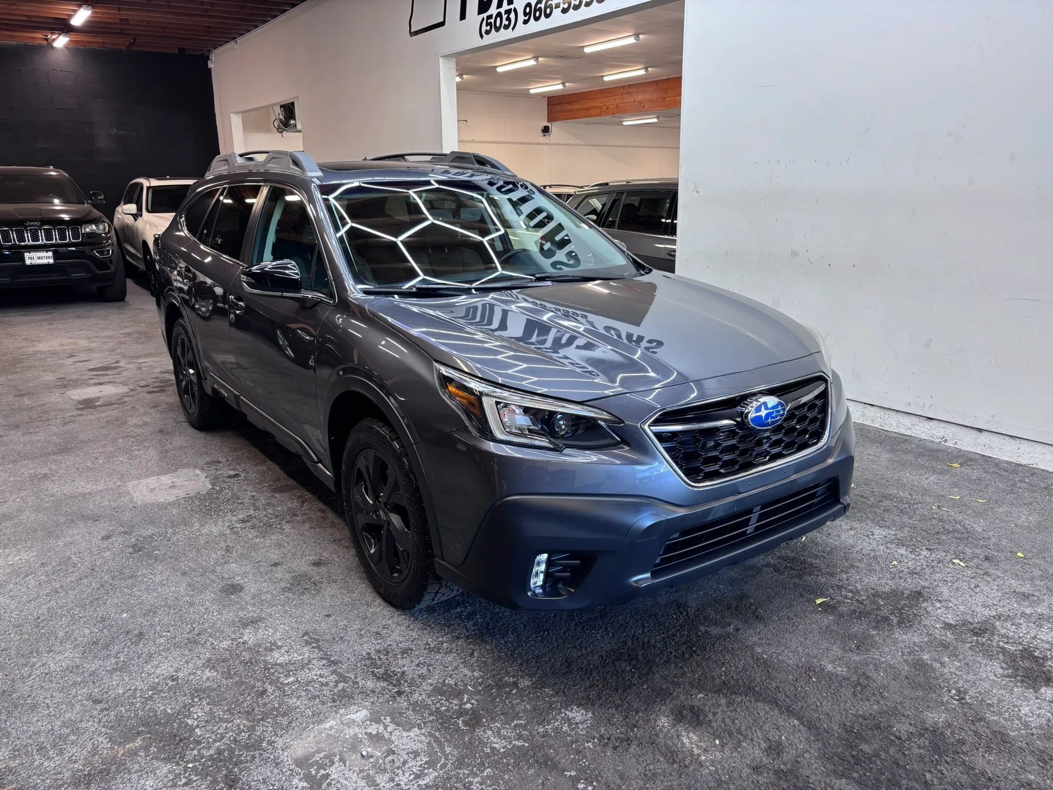 Used 2020 Subaru Outback Onyx Edition XT AWD/4WD image 2