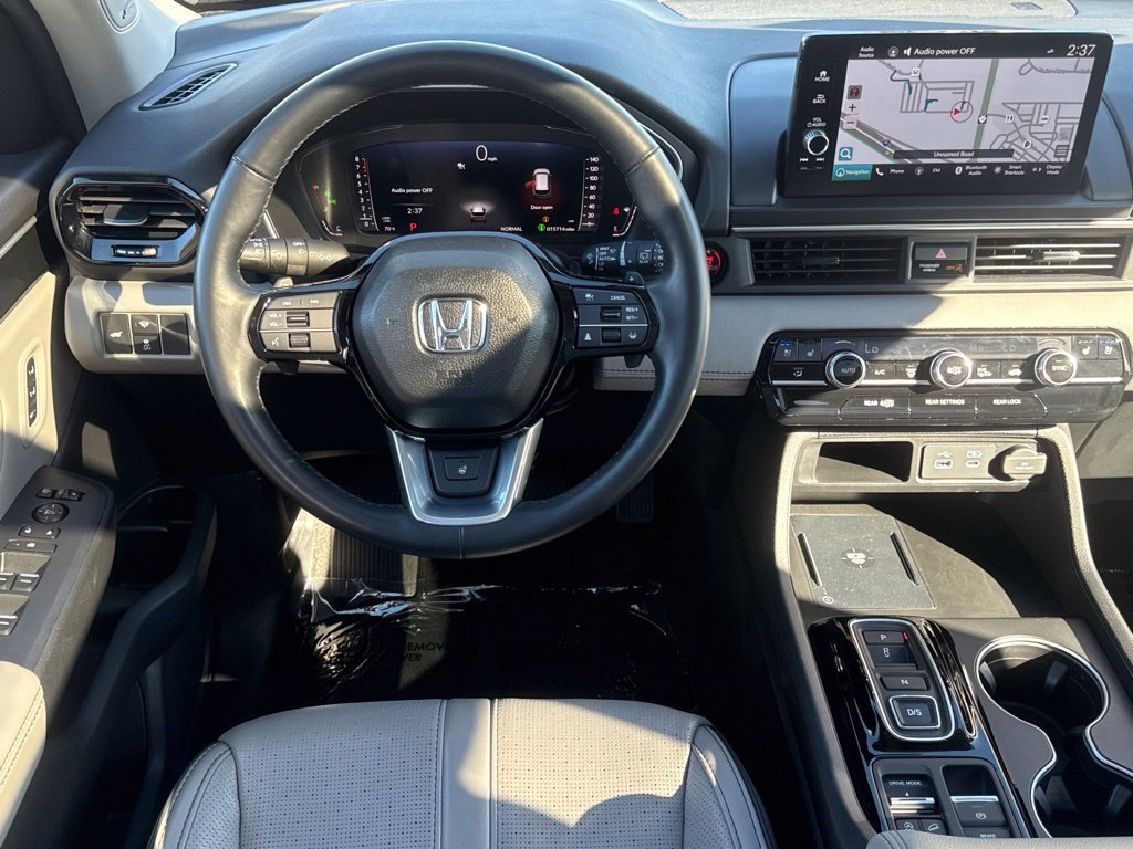 Certified 2025 Honda Pilot Elite image 19