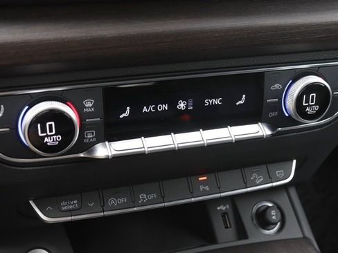 Used 2025 Audi Q5 2.0T Premium Plus image 29