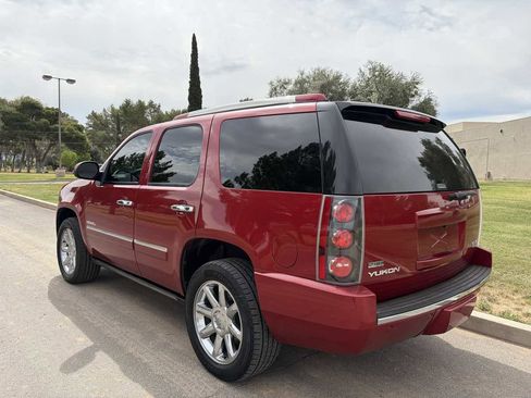 Used 2012 GMC Yukon Denali AWD/4WD image 2
