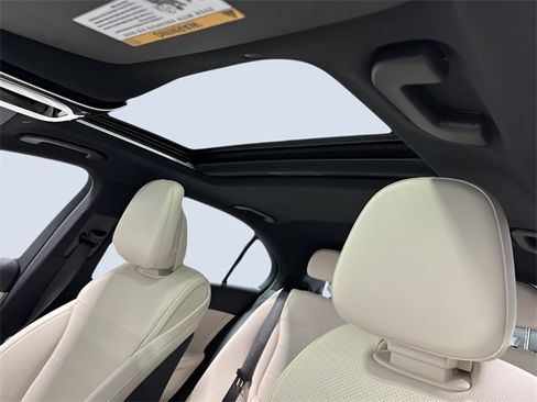 Certified 2022 Mercedes-Benz C 300 4MATIC Sedan image 26