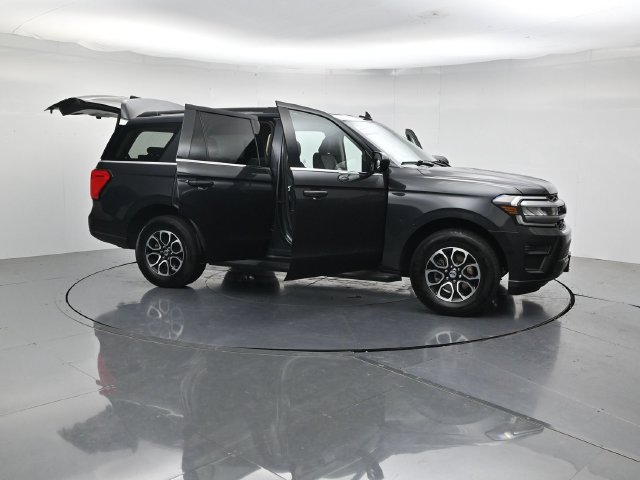Certified 2024 Ford Expedition XLT RWD image 54