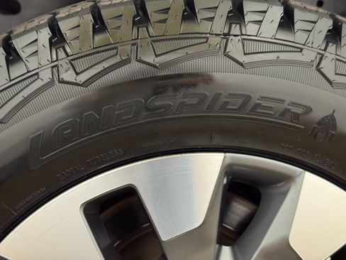 Used 2023 Chevrolet Silverado 2500 Custom w/ Custom Convenience Package image 51