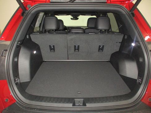 New 2026 GMC Terrain Elevation w/ Elevation Premium Package AWD/4WD image 10