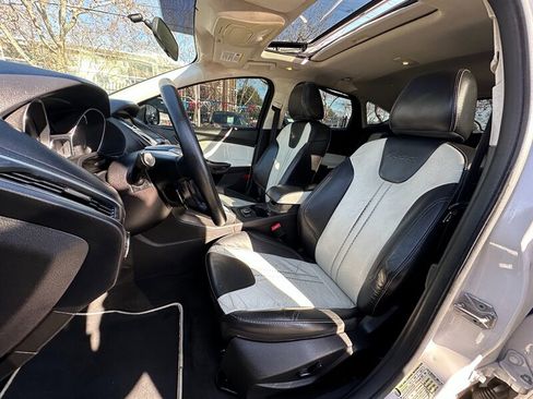 Used 2013 Ford Focus Titanium image 12