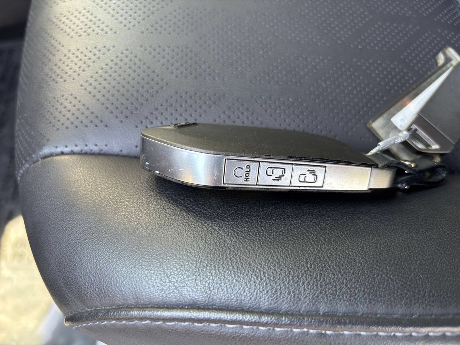 Used 2026 Kia Carnival FWD image 21