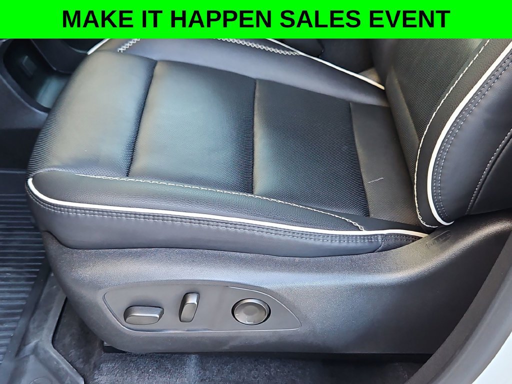Used 2025 GMC Acadia Denali w/ Super Cruise Package FWD image 14
