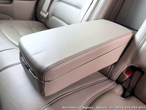 Used 2001 Cadillac De Ville w/ Comfort/Convenience Pkg image 23