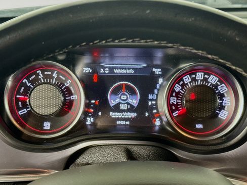 Used 2022 Dodge Challenger GT image 16