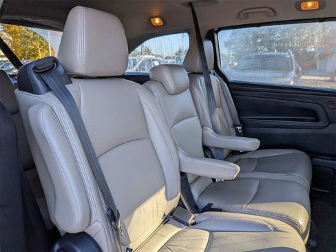 Used 2023 Honda Odyssey Touring image 34