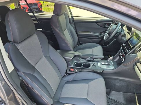 Used 2022 Subaru Crosstrek 2.0i Premium w/ Moonroof Package AWD/4WD image 11