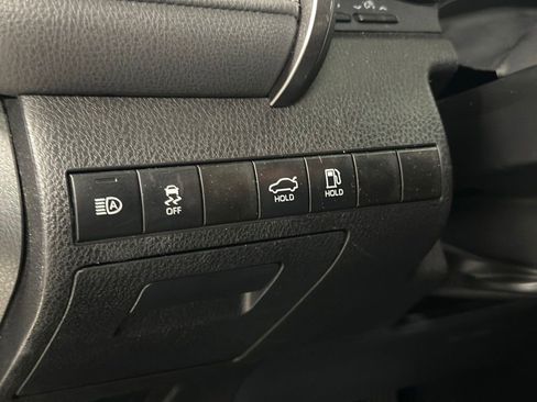 Used 2021 Toyota Camry SE FWD image 14