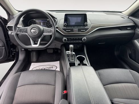 Used 2024 Nissan Altima 2.5 SV FWD image 10