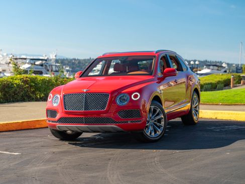 Used 2017 Bentley Bentayga image 15