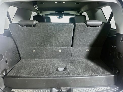 Used 2018 Chevrolet Tahoe Premier RWD image 31
