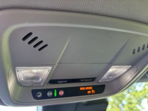 Used 2023 Chevrolet Malibu LT w/ LPO, Floor Liner Package FWD image 28