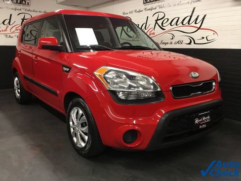 Used 2013 Kia Soul FWD image 3