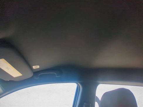 Used 2019 Jeep Grand Cherokee Laredo image 13