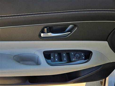 New 2026 Nissan Murano SV image 14