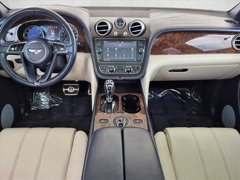Used 2019 Bentley Bentayga AWD/4WD image 19