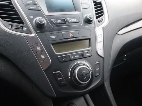 Used 2013 Hyundai Santa Fe Sport 2.0T image 22