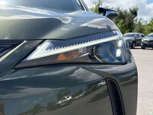 New 2026 Lexus UX 300h FWD image 9