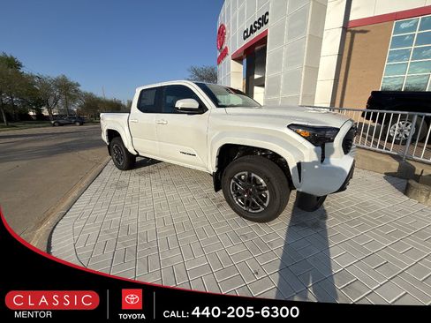 New 2026 Toyota Tacoma TRD Sport AWD/4WD image 2
