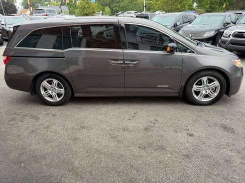 Used 2012 Honda Odyssey Touring Elite image 4