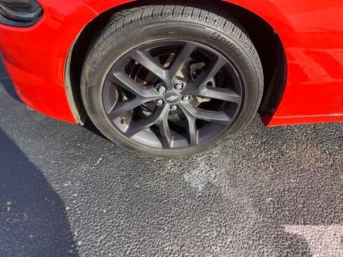 Used 2021 Dodge Charger SXT w/ Blacktop Package RWD image 3