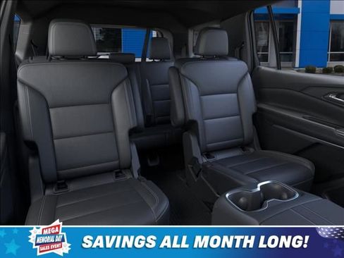 New 2026 Chevrolet Traverse LT w/ Sun and Wheel Package AWD/4WD image 17
