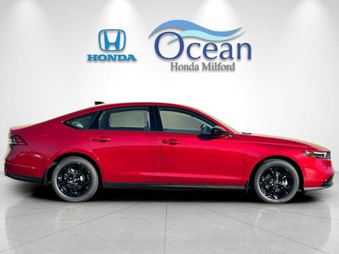 New 2025 Honda Accord SE image 6