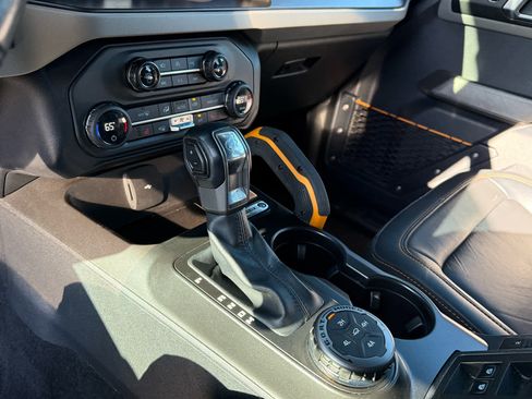 Used 2023 Ford Bronco Badlands w/ Sasquatch Package image 21