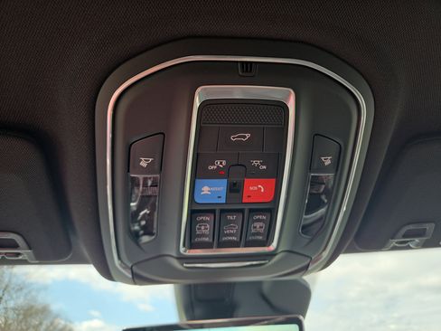 New 2026 Jeep Grand Cherokee L Limited AWD/4WD image 8
