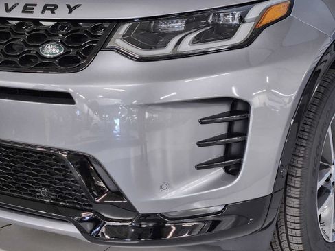 New 2026 Land Rover Discovery Sport Landmark AWD/4WD image 12