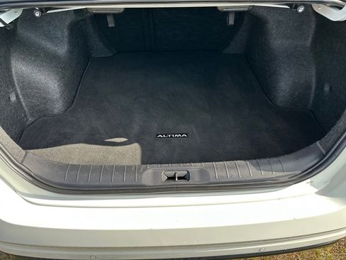 Used 2024 Nissan Altima 2.5 SR image 18