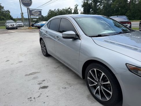 Used 2017 Acura TLX V6 w/ Technology Package FWD image 7