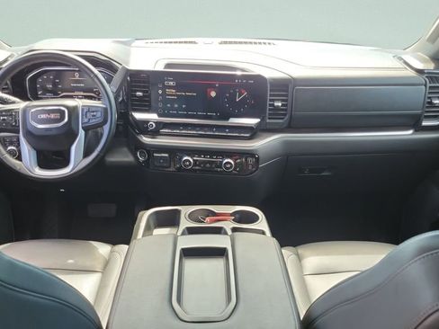Used 2025 GMC Sierra 1500 SLT AWD/4WD image 11