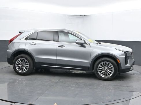 Used 2025 Cadillac XT4 Premium Luxury AWD/4WD image 12