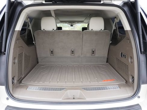 Used 2021 GMC Yukon XL Denali w/ Denali Premium Package AWD/4WD image 31