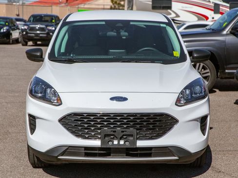 Used 2022 Ford Escape SE image 3