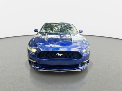 Used 2016 Ford Mustang Coupe RWD image 3