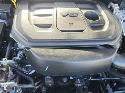 Used 2022 Jeep Grand Cherokee Limited AWD/4WD image 17