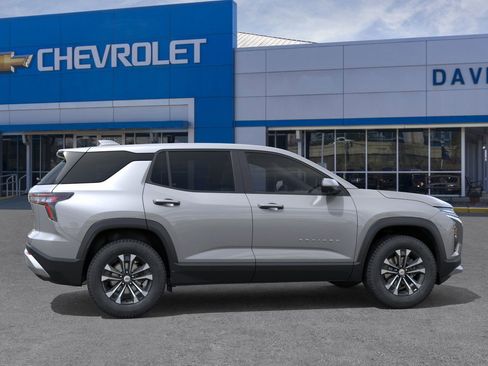 New 2026 Chevrolet Equinox LT w/ Safety and Technology Package image 5