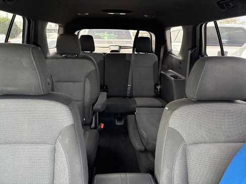 Used 2023 Chevrolet Traverse LT AWD/4WD image 11